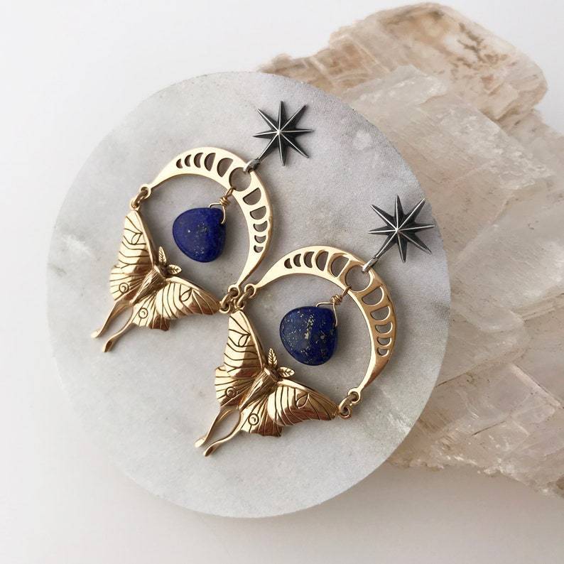 Wholesale Retro Eight-Pointed Star Moon Phase Earrings with Skull and Moth Motifs for Women,  Gold-Tone Alloy Fashion Accessory Gift