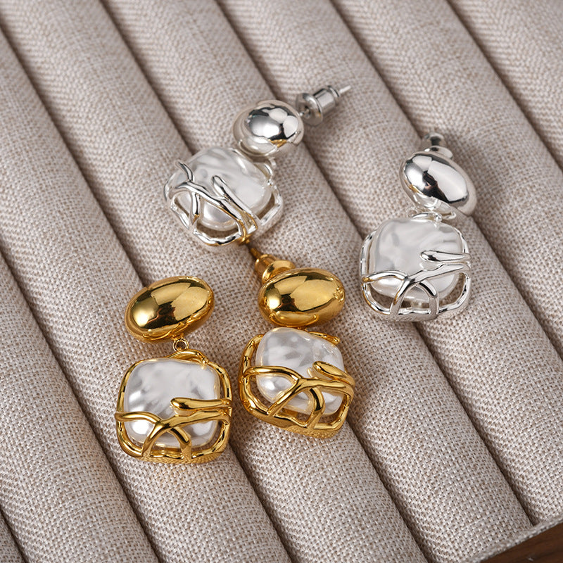 Wholesale Retro Niche Design Baroque Pearl Earrings