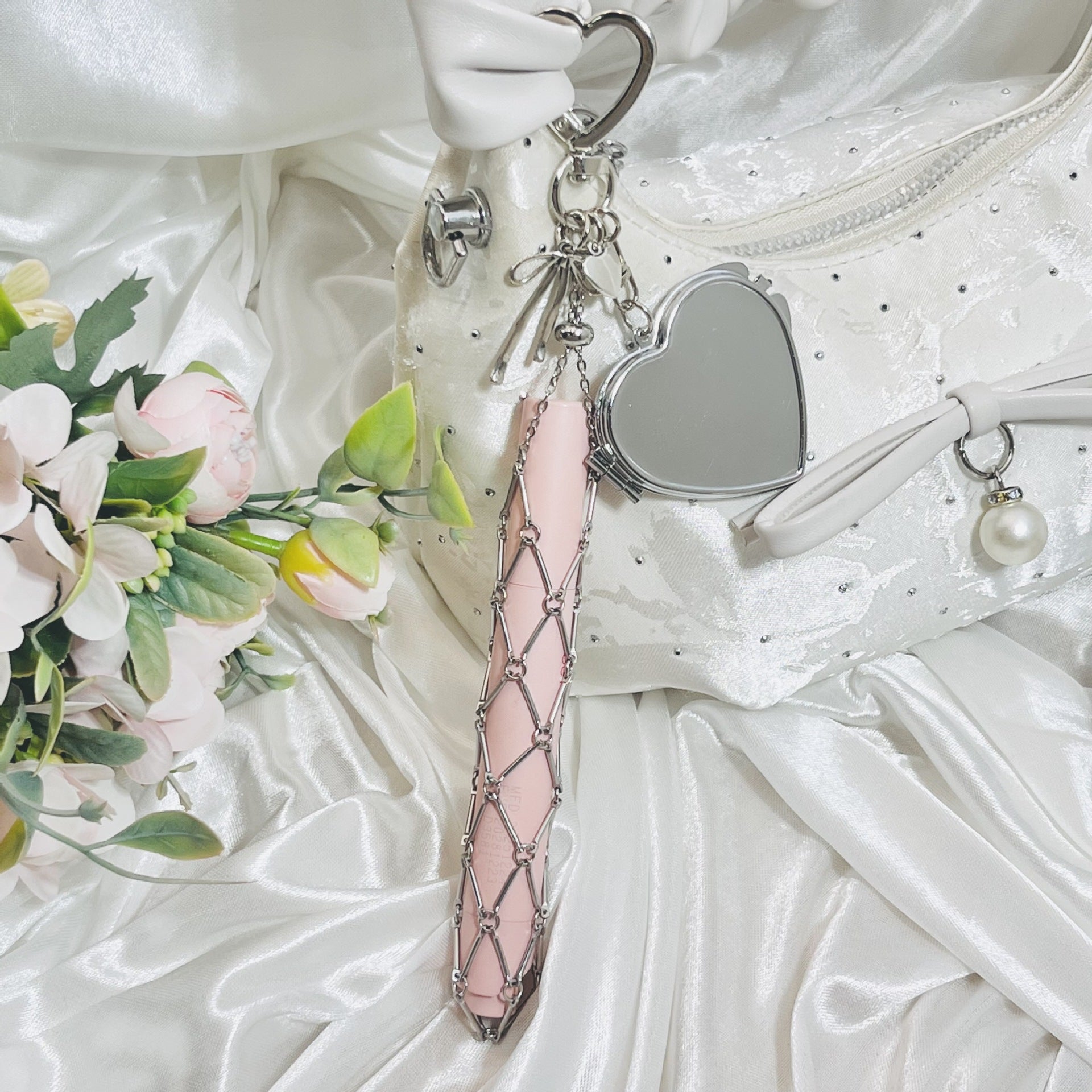 Wholesale Stainless steel women' s fashion lipstick storage mirror case lipstick bag mesh bag keychain pendant