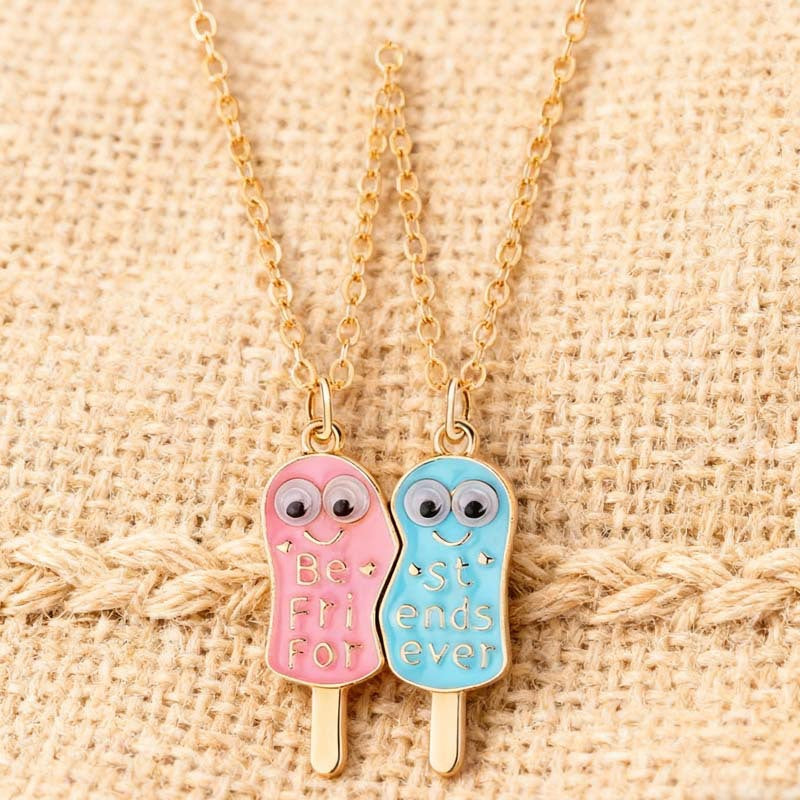 Wholesale Cartoon Heart BFF Magnetic Pendant Necklace For Women Stylish Gold Tone Zinc Alloy Boutique Resale Jewelry Accessory
