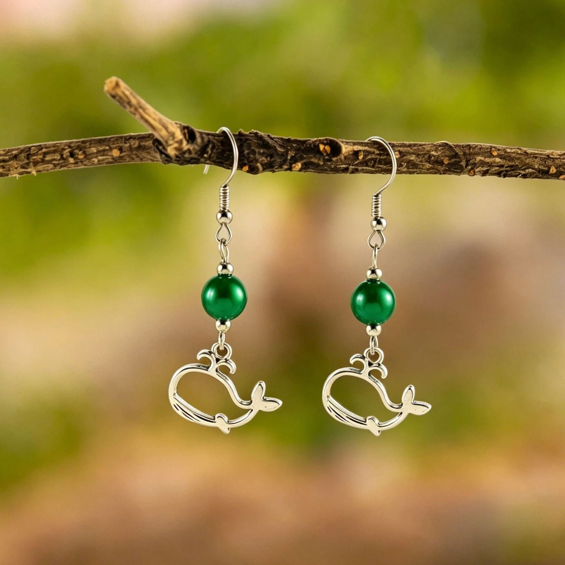 Wholesale Cross-Border European and American Ocean-Style Creative Whale Pendant Earrings for Women,  High-End Gemstone Beaded Earrings with a Sense of Luxury