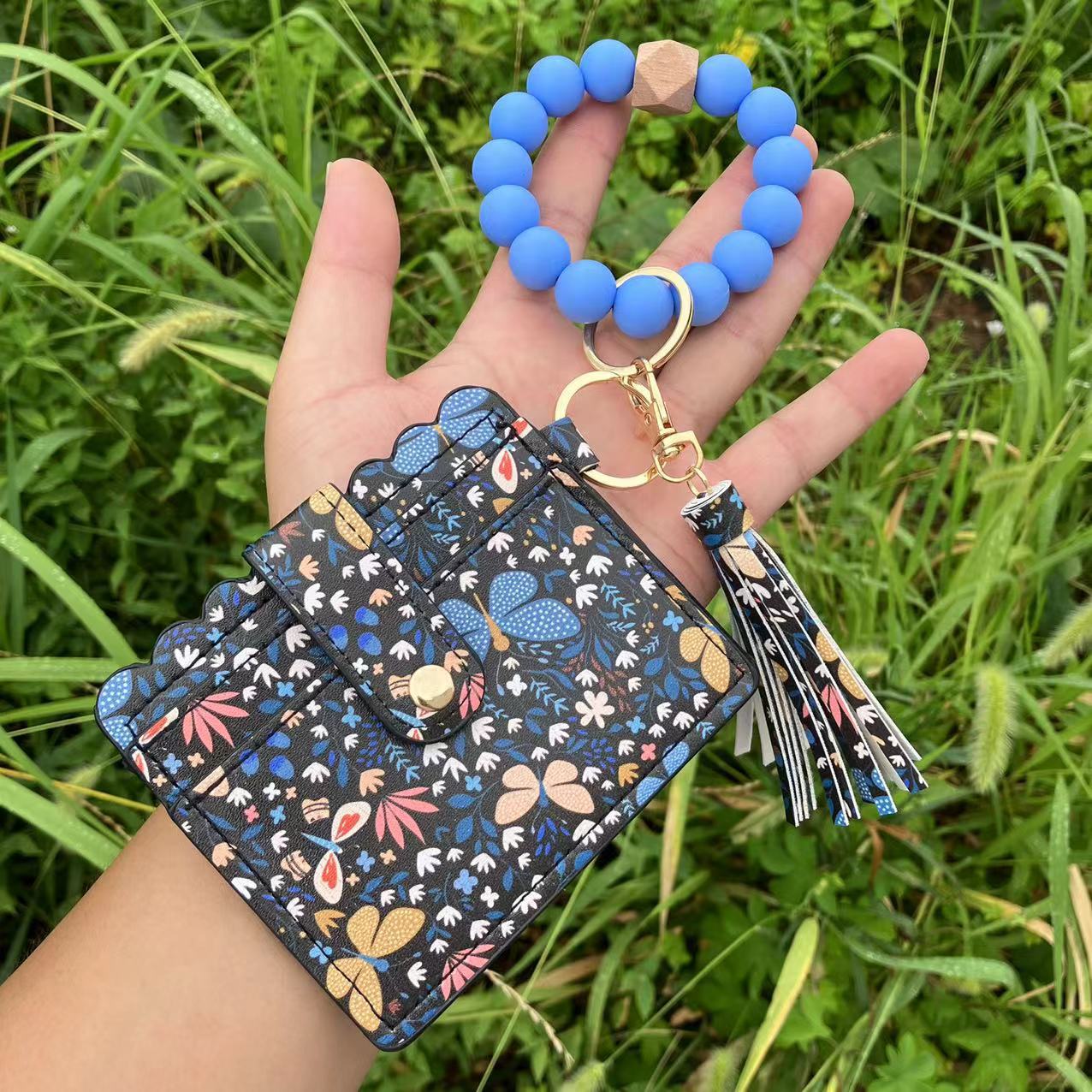 Wholesale Leopard Plaid Butterfly Card Holder Silicone Beaded Wristlet Keychain ACC-KC-QiuXue012