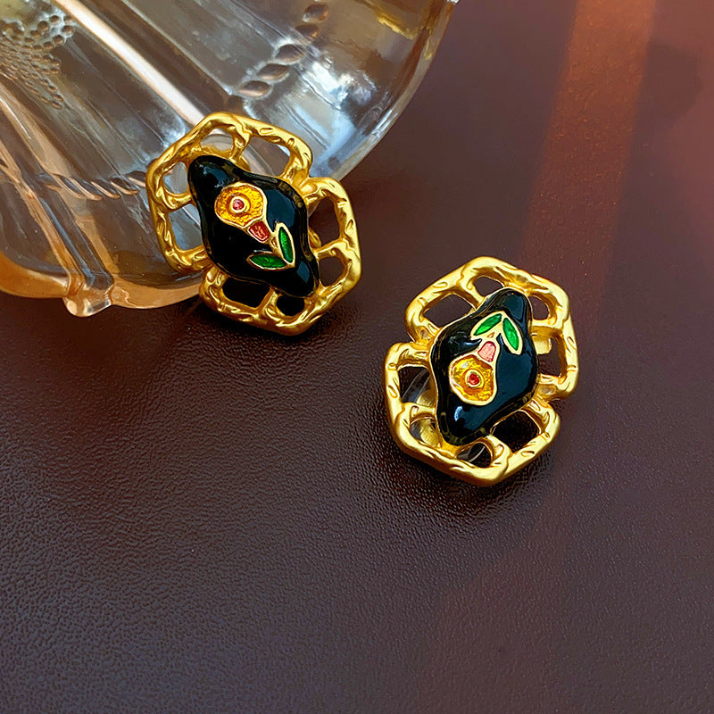 Wholesale Vintage Middle-aged Earrings Silver Needle Retro Temperament Earrings ACC-ES-Weim006