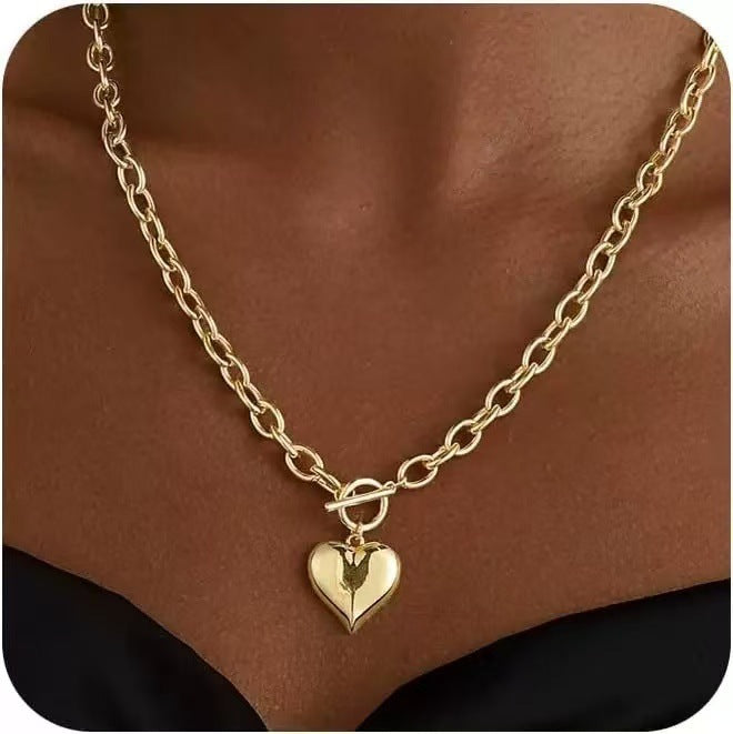 Wholesale Trendy Sun Round Pendant Necklace Copper Electroplated Fashion Accessory