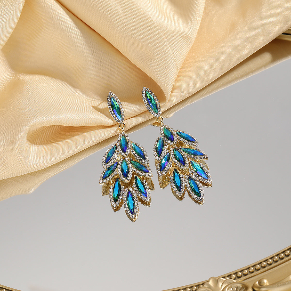 Wholesale Color Diamond Earrings Floral Leaf Tassel Earrings Luxury Earrings ACC-ES-YiN006