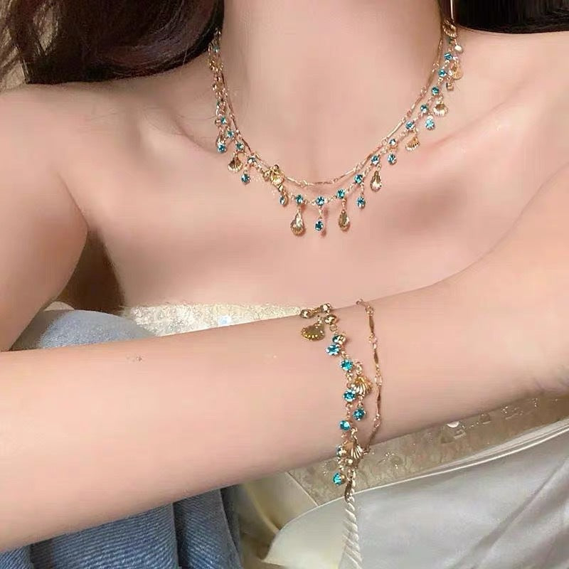 Wholesale Chic Blue Zircon Gold Shell Pendant Necklace Fashion Jewelry Accessory Ideal For Gift And Resale