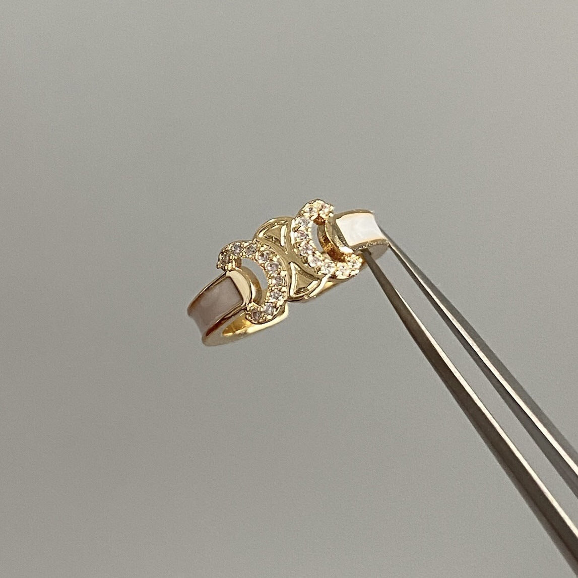 Wholesale Gold Enamel Arc de Triomphe Ring Copper Fashion Accessory Gift Jewelry