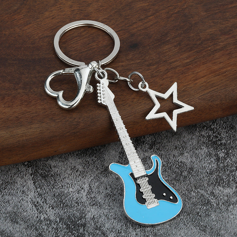Wholesale Electroplating color-retaining oil-dripping guitar keychain