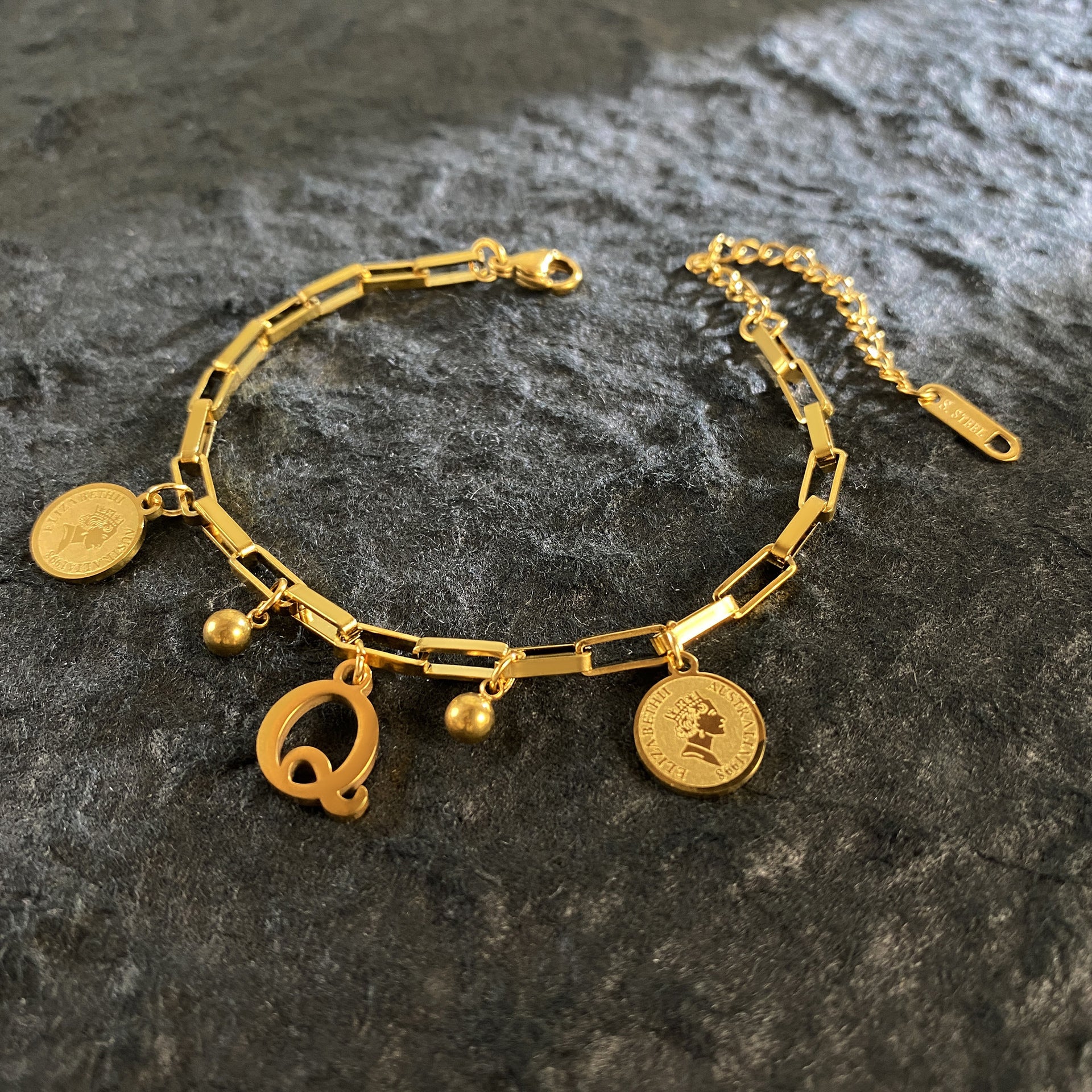 Wholesale Titanium Steel 18K Gold Plated Queen's Head Letter Bracelet ACC-BT-YuXun007