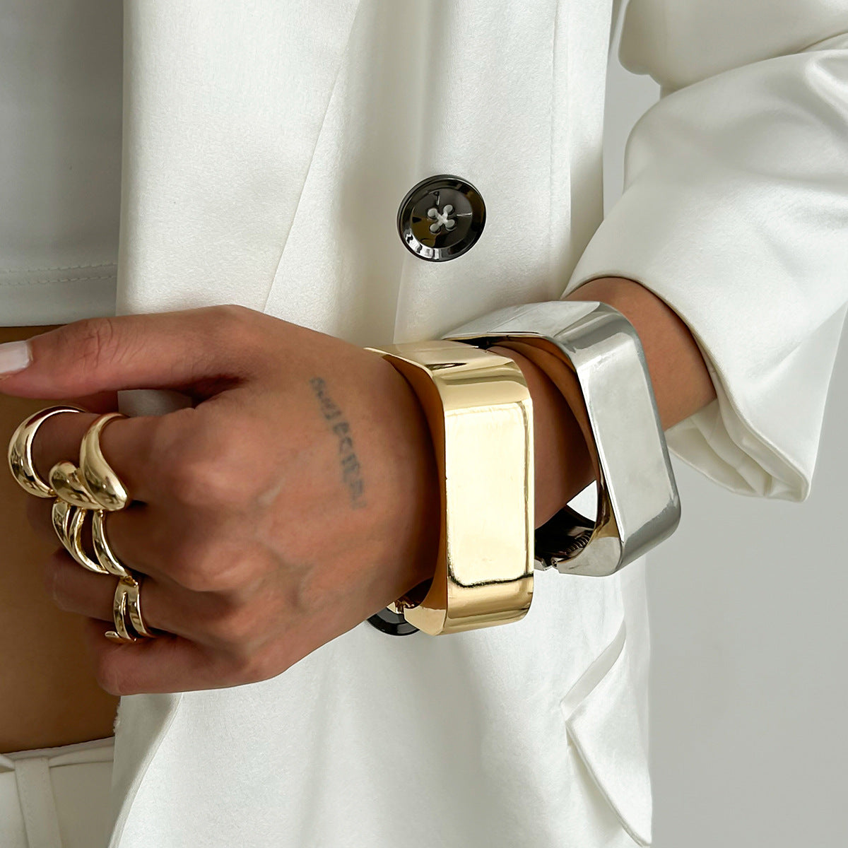 Wholesale Irregular alloy wide surface grinding spring Bracelet set