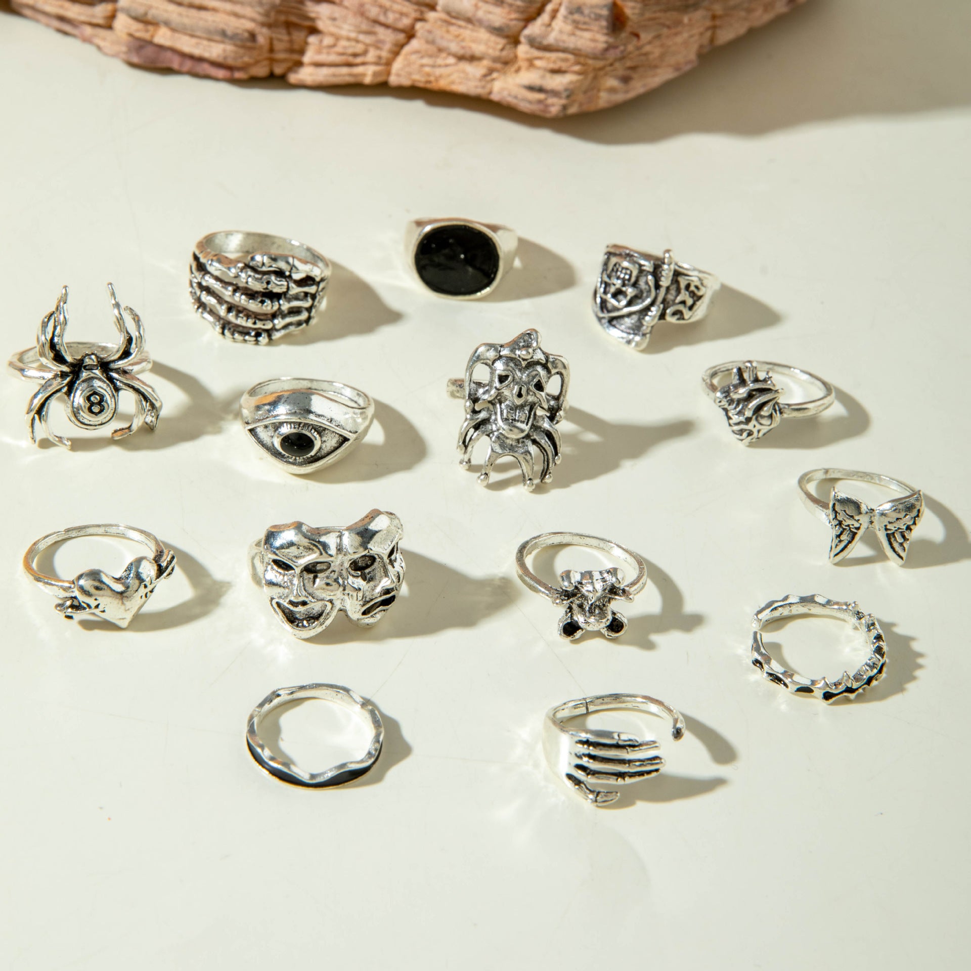 Wholesale metal retro geometric shape dripping dark ring