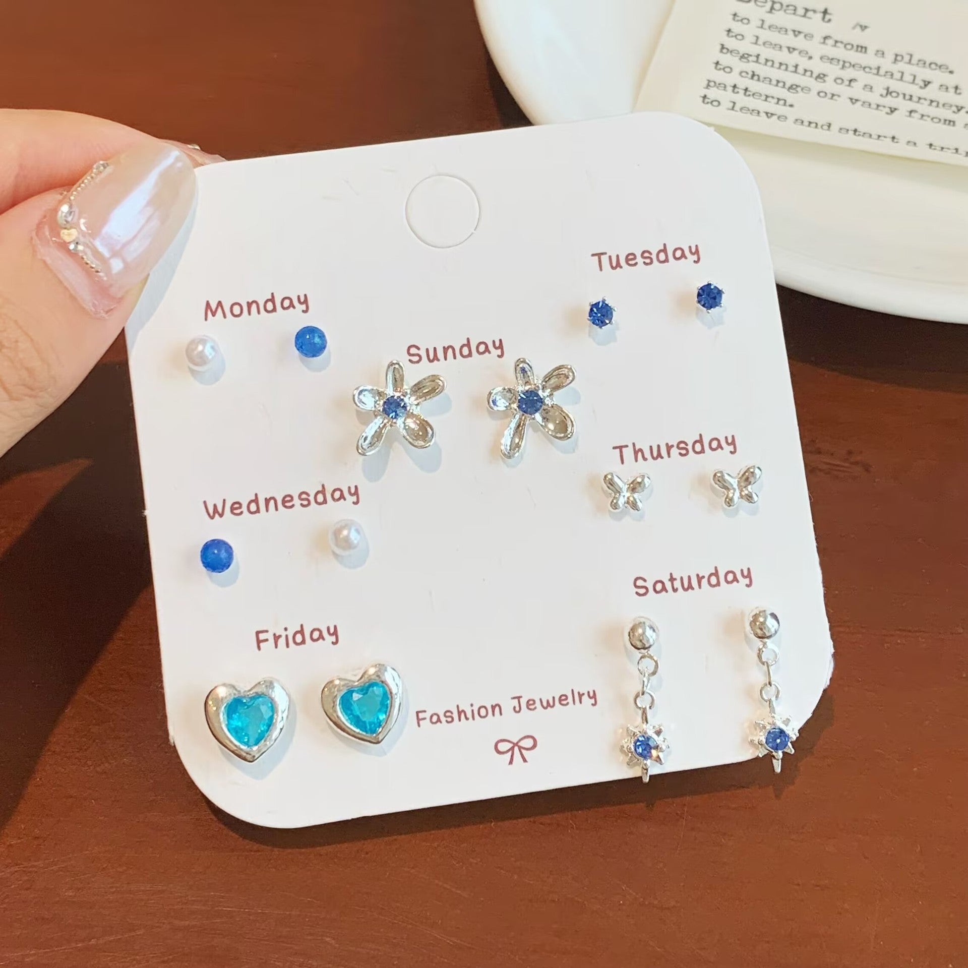 Wholesale Exquisite and Compact Mini Earring Set Silver Needle Earrings Simple Small Earrings