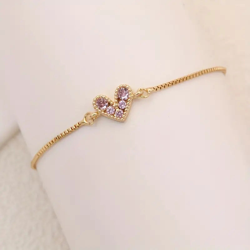 Wholesale Copper heart-shaped bracelet with zircon embellishments and adjustable sliding clasp