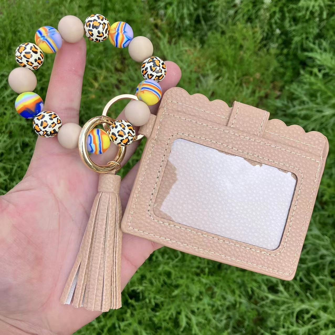 Wholesale European Retro Geometric Pattern Silicone Bead Wristlet Keychain Card Holder - Fashion Accessory for Women