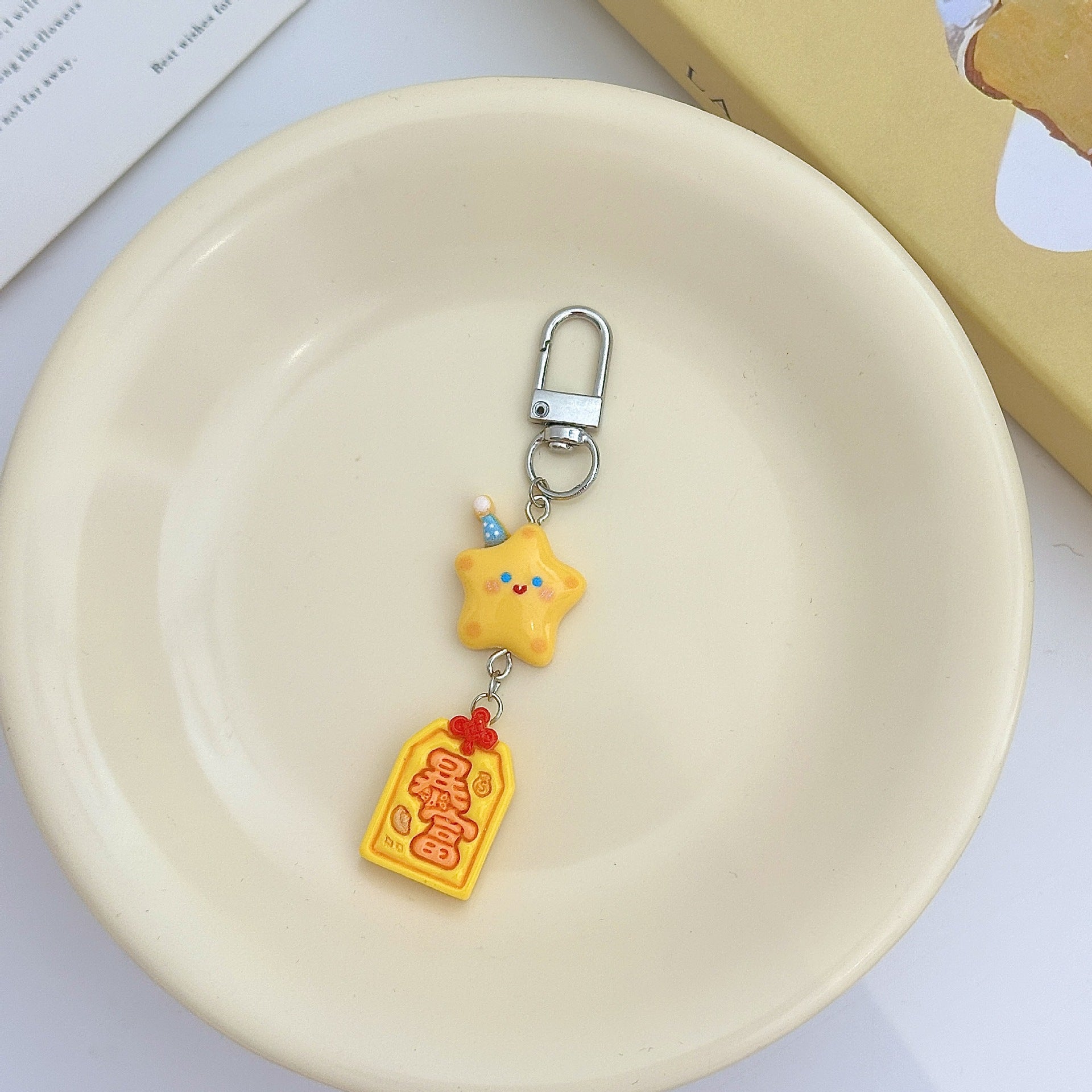 Wholesale Cute Star Apple Keychains