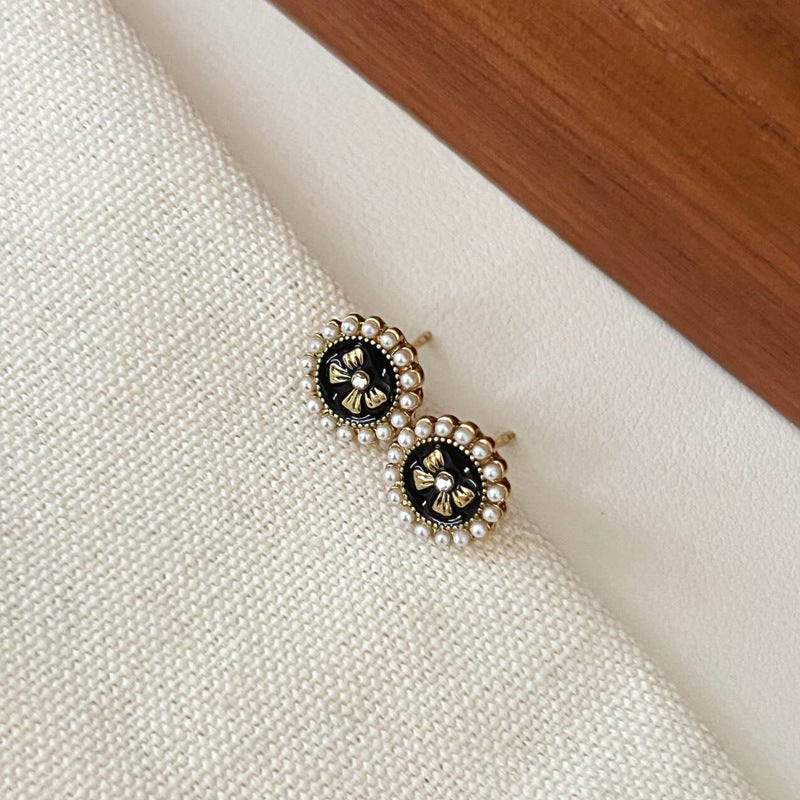 Wholesale Black Camellia Sterling Silver Light Luxury Earrings