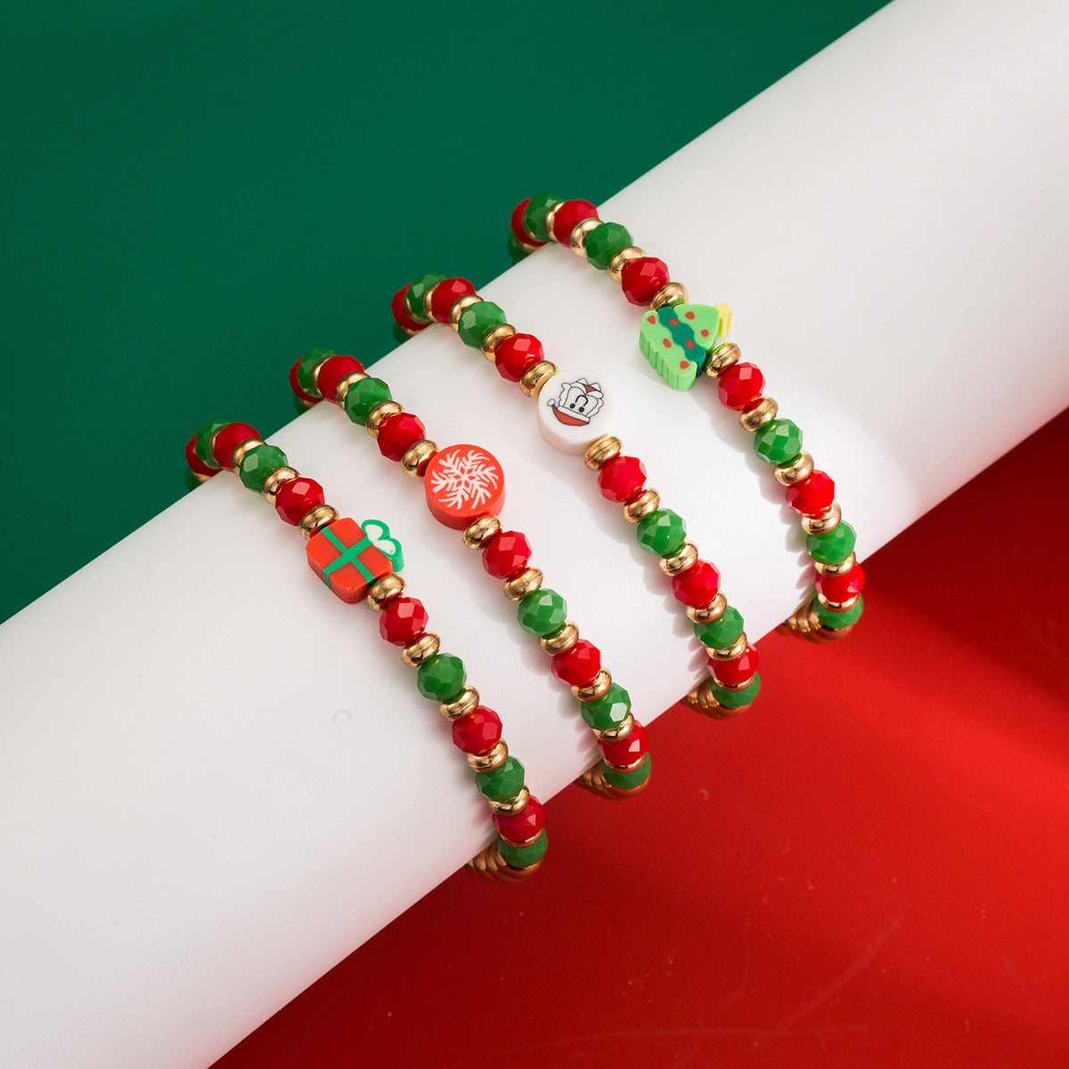 Wholesale snowflake gift box Christmas tree red and green beaded high sense bracelet suit