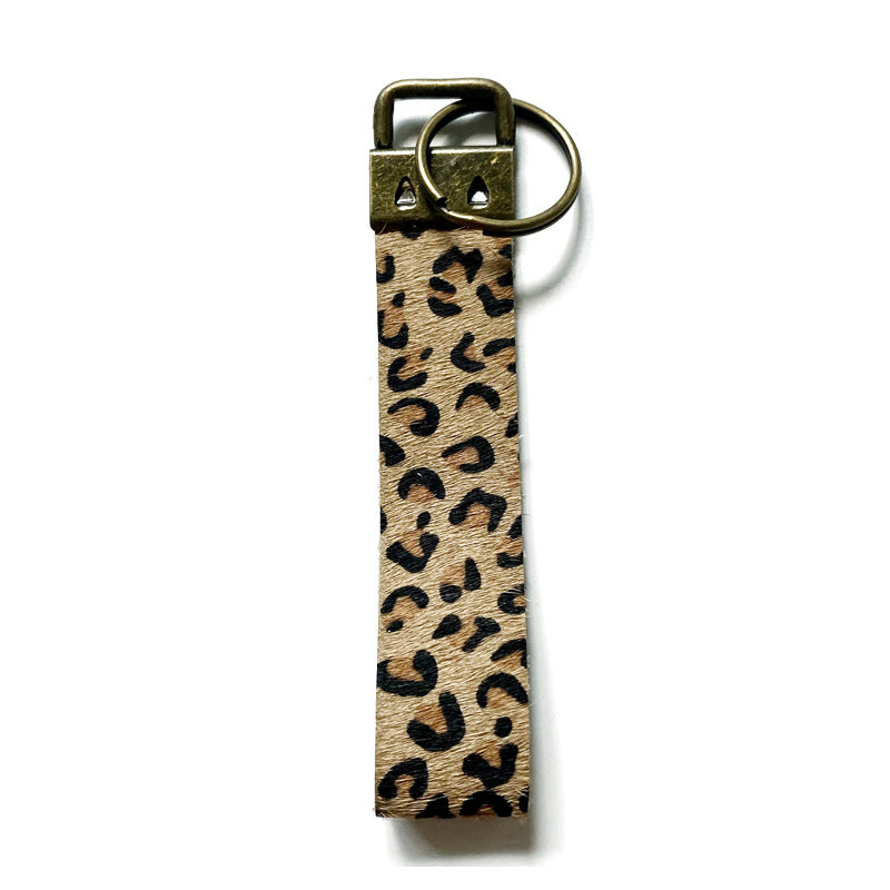 Wholesale Retro Bohemian Leather Keychain Fashion Car Key Accessory And Bag Charm For Gift Giving