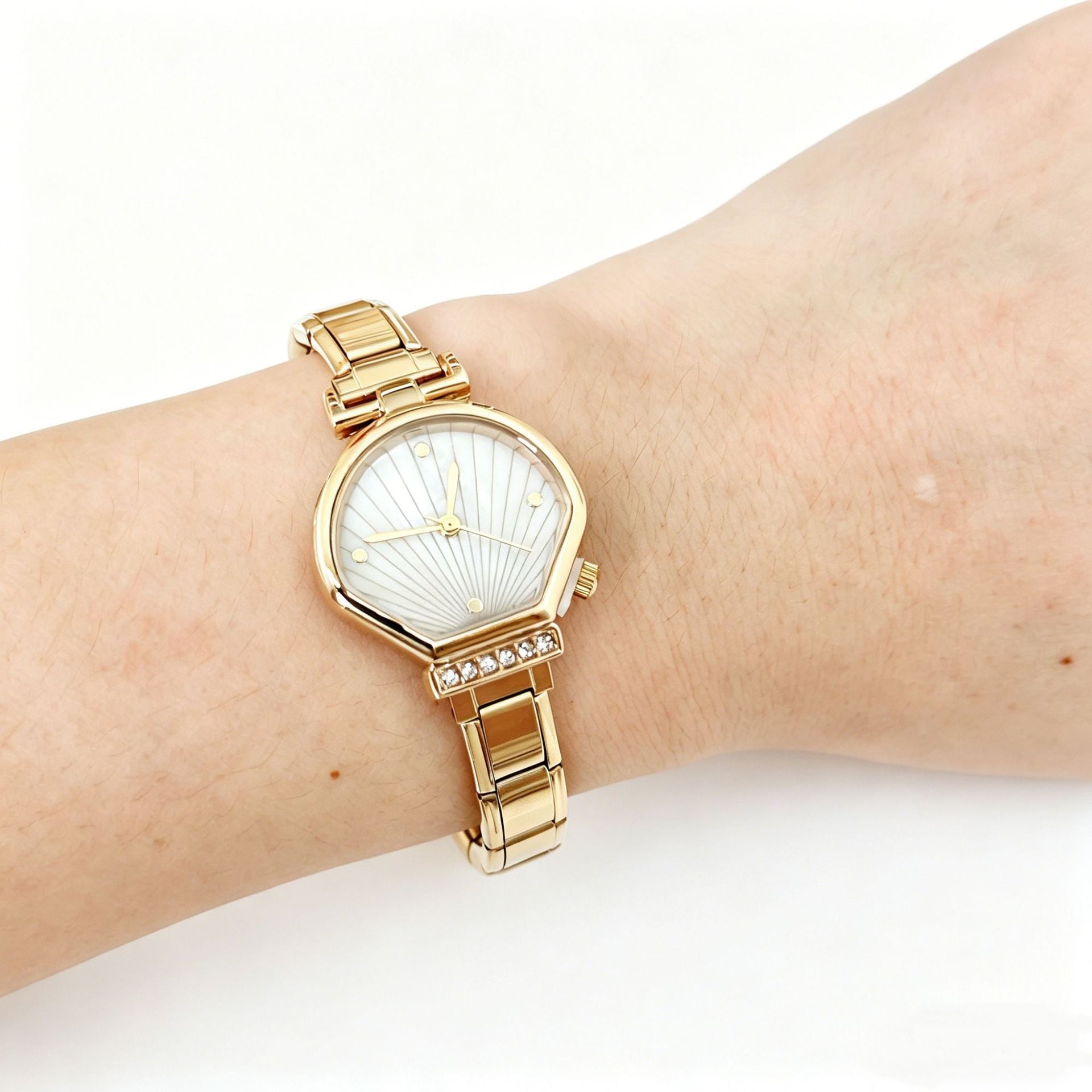 Wholesale Trendy Modular Retro Shell Watch,  Stylish Quartz Watch for Couples,  Everyday Fashion Accessory for Resale