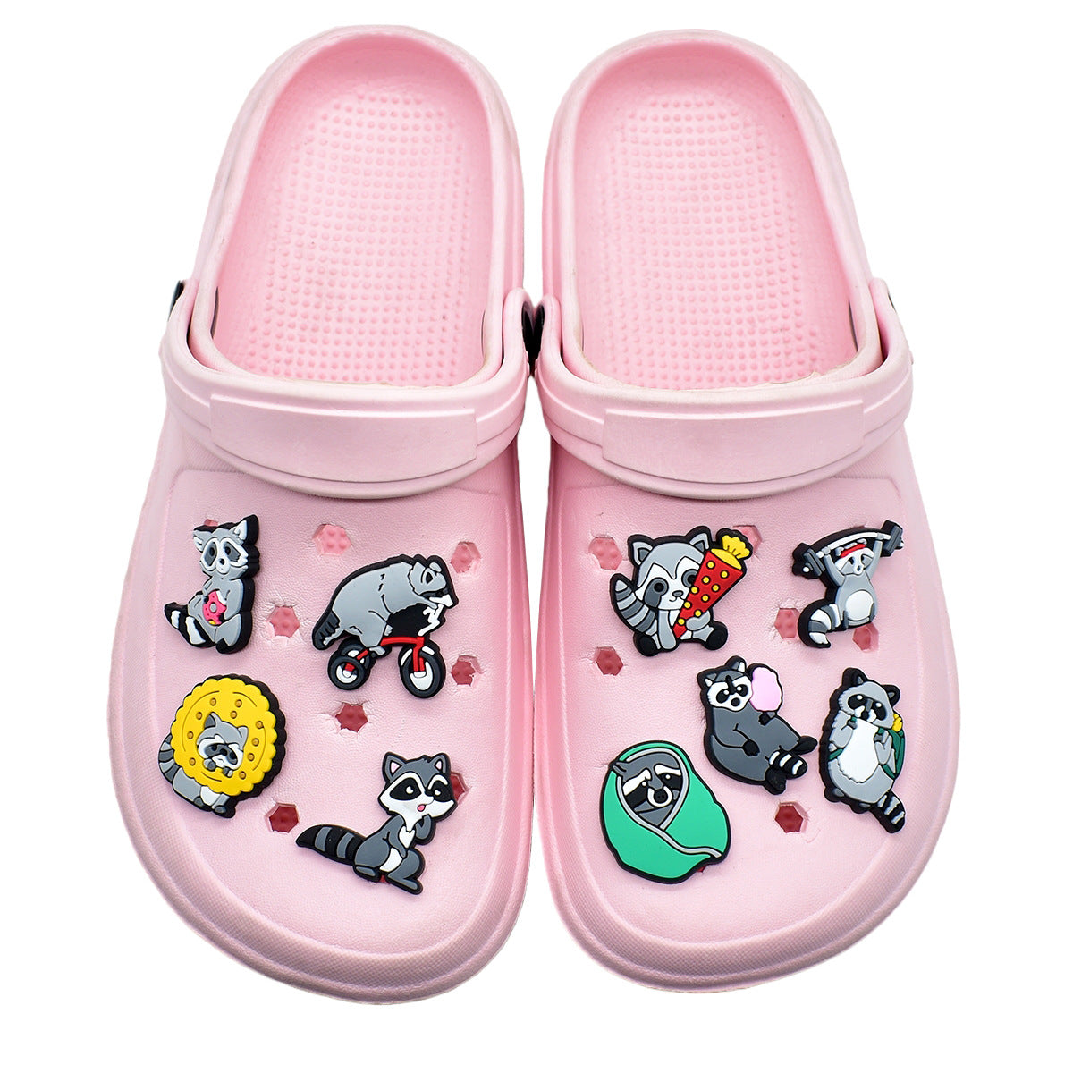 Wholesale Random 100pcs cute raccoon animal-themed  PVC Soft Rubber Shoe Buckle Decoration