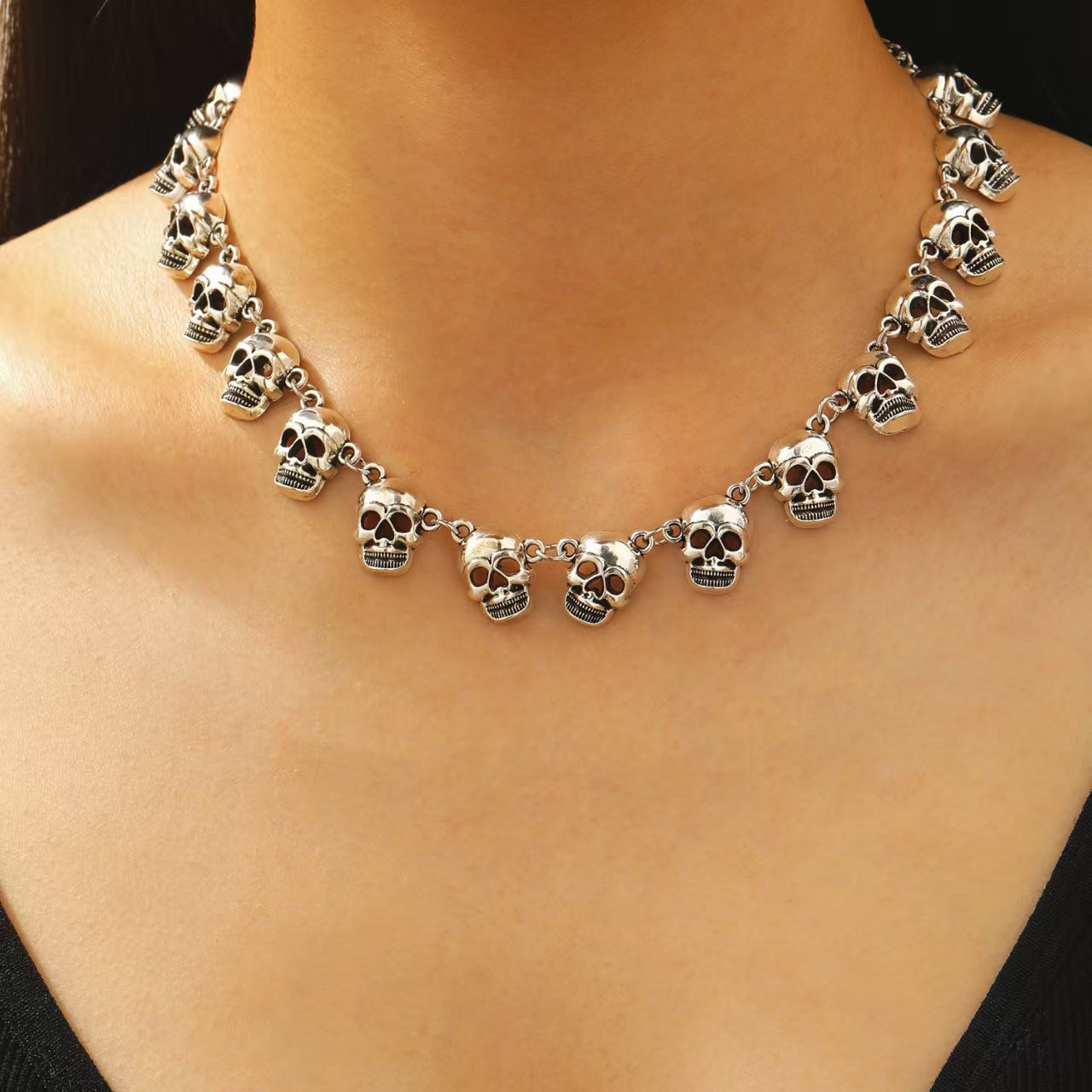 Wholesale Alloy vintage skull bracelet