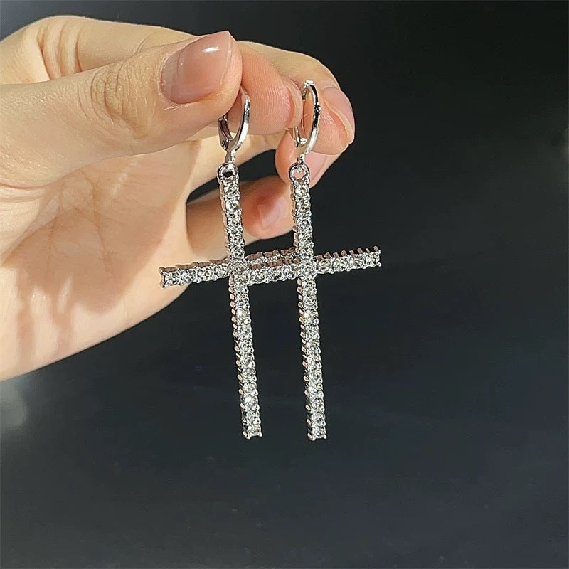 Wholesale Sweet Cool Design Rhinestone Cross Earrings Alloy Electroplated Jewelry Accessory for Everyday Wear
