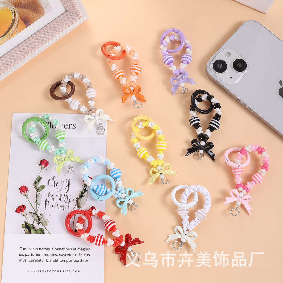 Wholesale Cartoon Bow Beaded Keychain