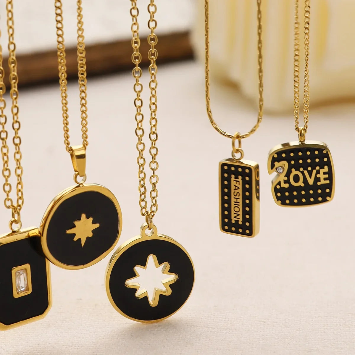 Wholesale  oil dripping necklace moon pattern titanium steel gold-plated necklace