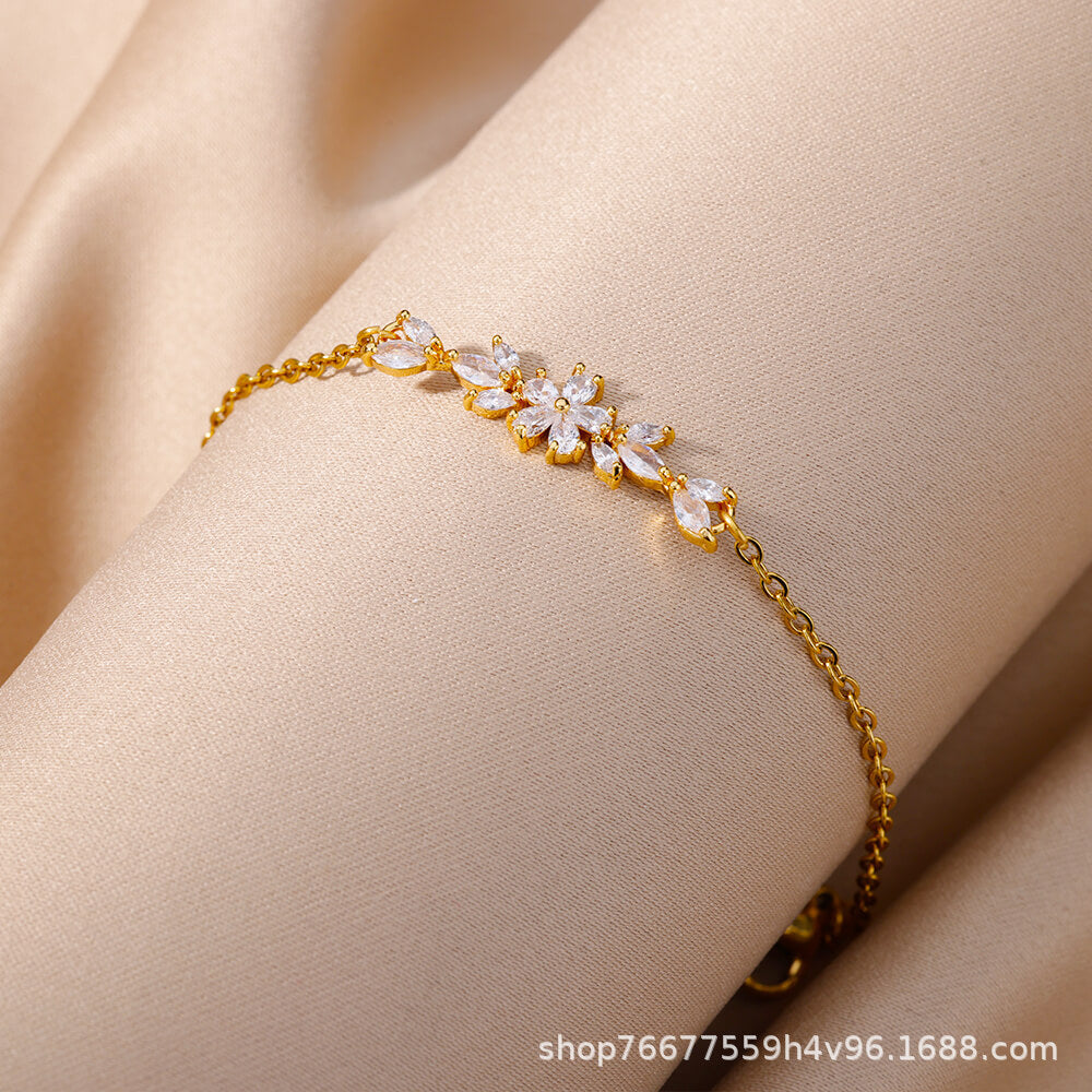 Wholesale Stainless Steel Sun Pendant Bracelet Geometric Zircon Jewelry Accessory for Women Trendy Everyday Wear Gift