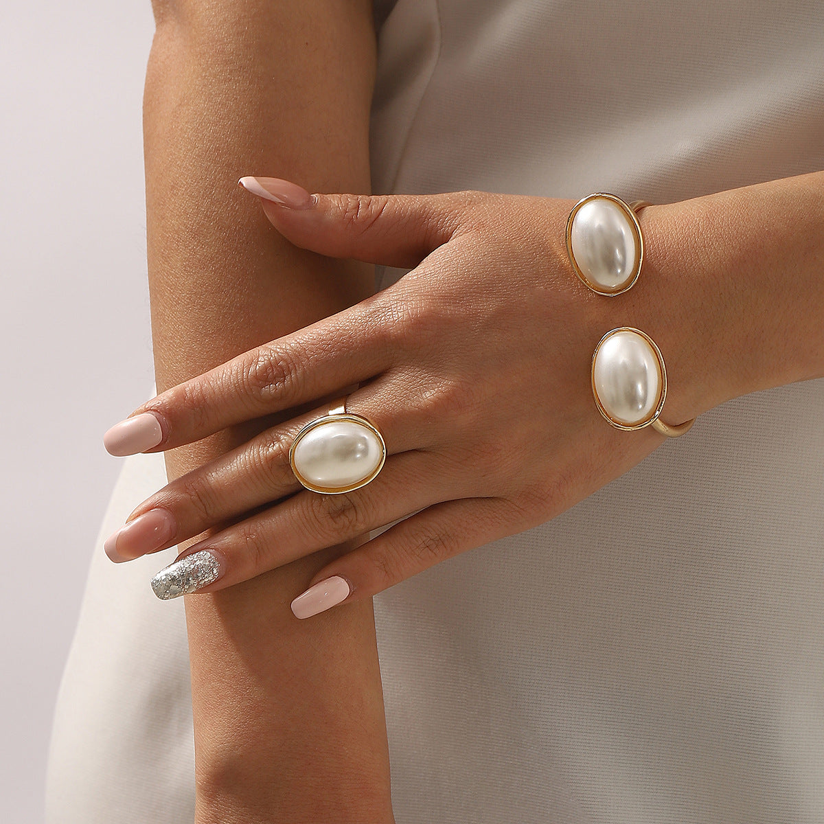 Wholesale Alloy Flower Exaggerated Irregular Pearl Geometric Earrings Ring Collar Bracelet