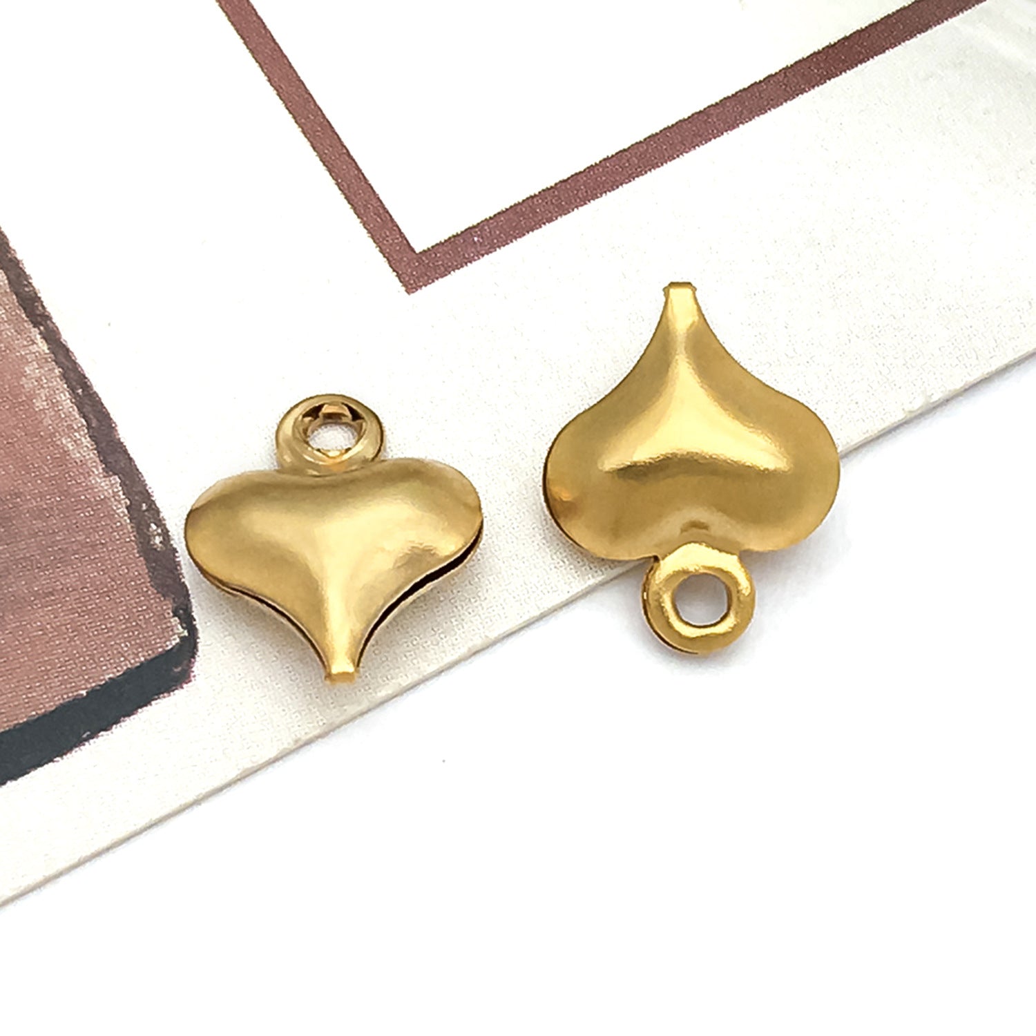 Wholesale Stainless steel vacuum plated hollow angel heart fruit  Charms