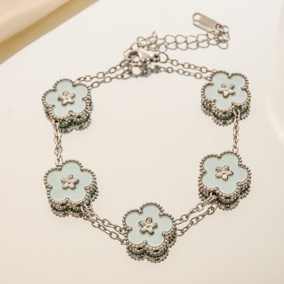 Wholesale Five Leaf Clover Floral Design Stainless Steel Bracelet Stylish Everyday Jewelry Accessory Boutique Resale Gift