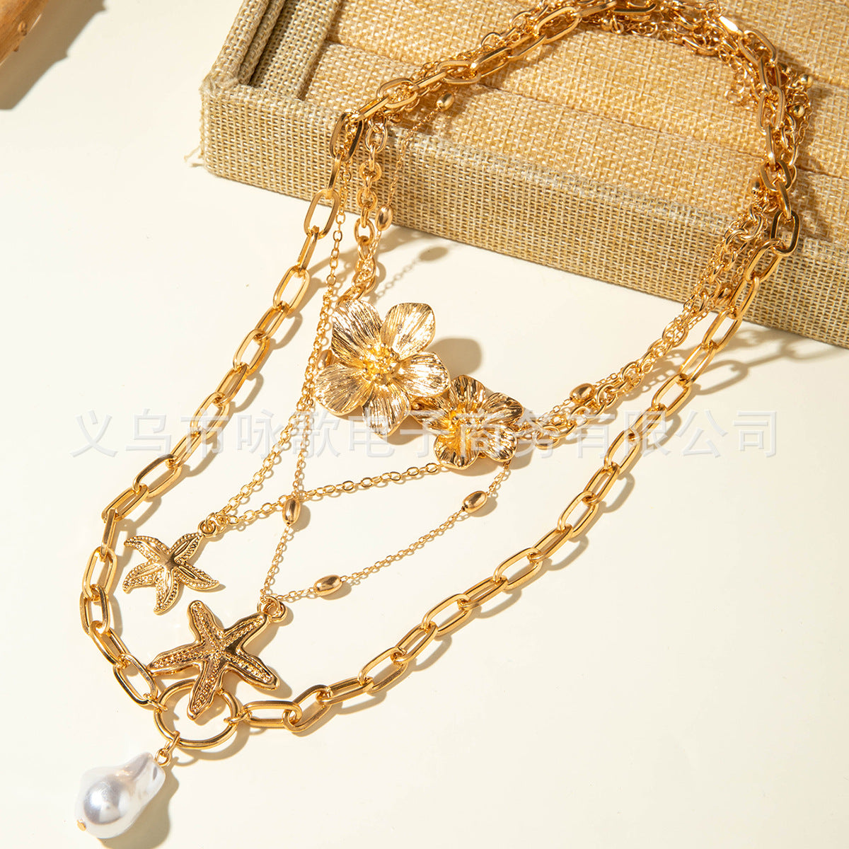 Wholesale Starfish Pearl Flower Necklace Vintage Metal Stacking Necklace