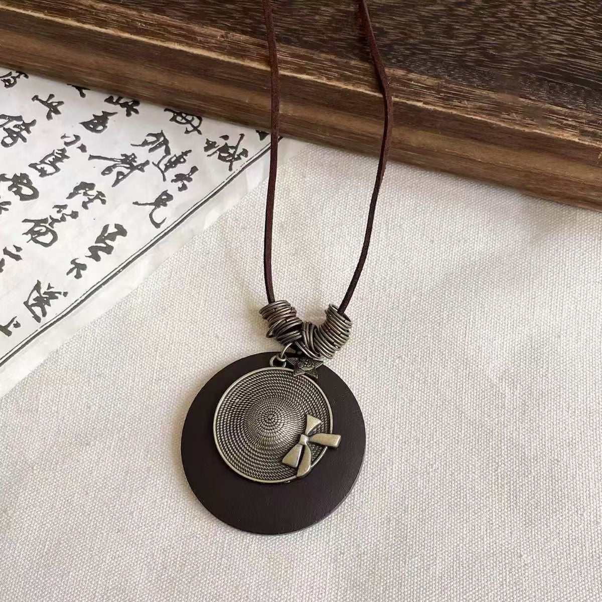 Wholesale Chinese Zen Wooden Pendant Necklace - Fashion Decorative Accent for Hanfu,  Gift Boutique Resale