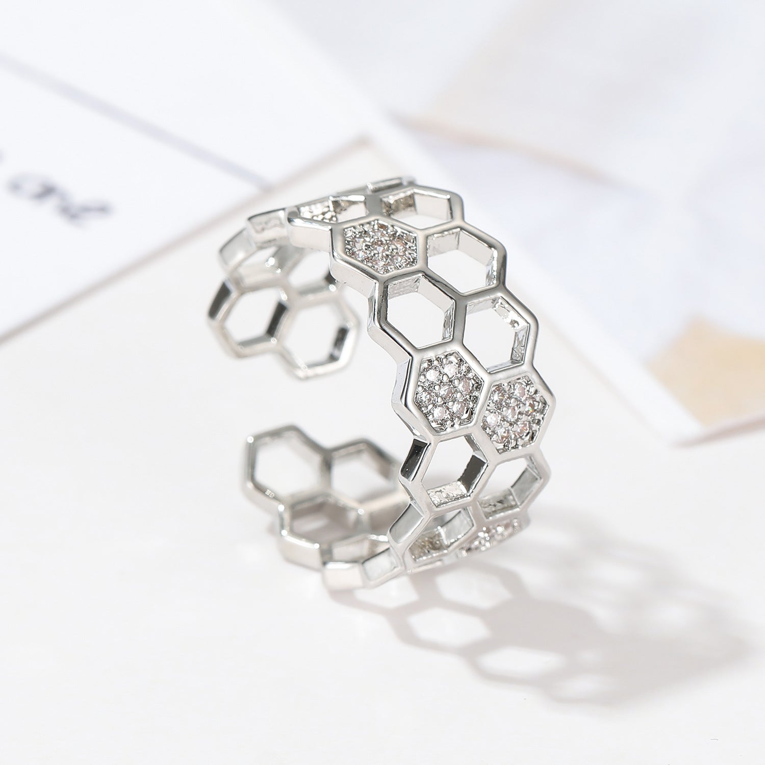 Wholesale Light Luxury All-match Honeycomb Honeycomb Geometric Ring