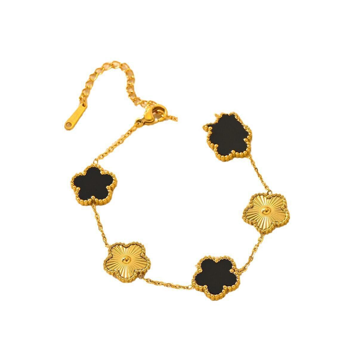 Wholesale Electroplated Stainless Steel Lucky Clover Bracelet - Modern Minimalist Fashion Accessory for Gift or Boutique Resale