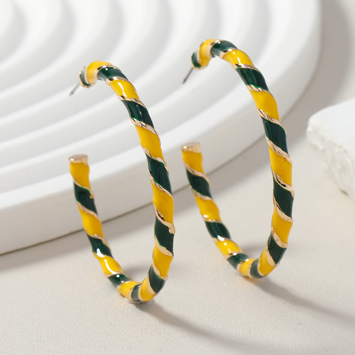 Wholesale Large Hoop Spiral Geometric Earrings