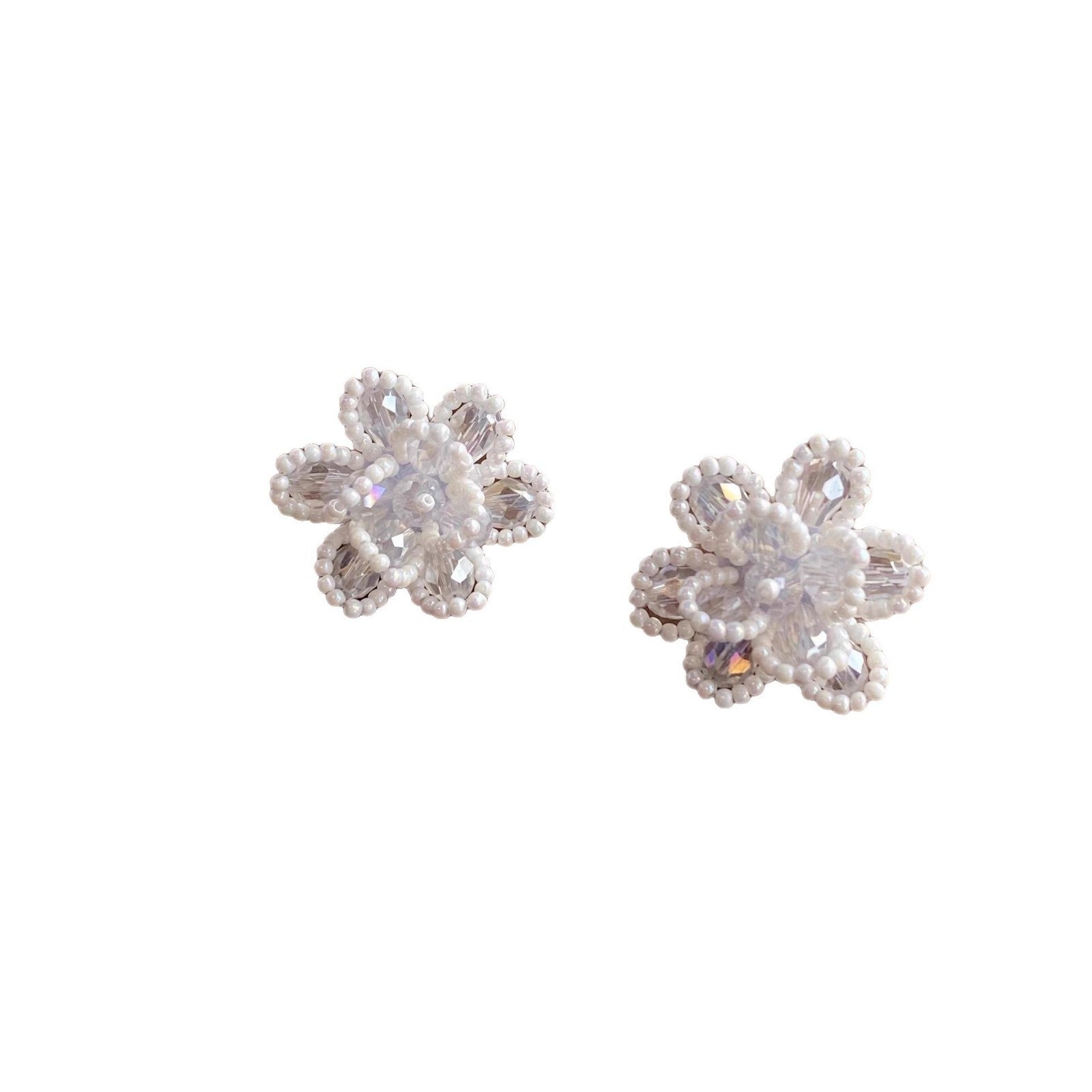 Wholesale white flower beaded earrings
