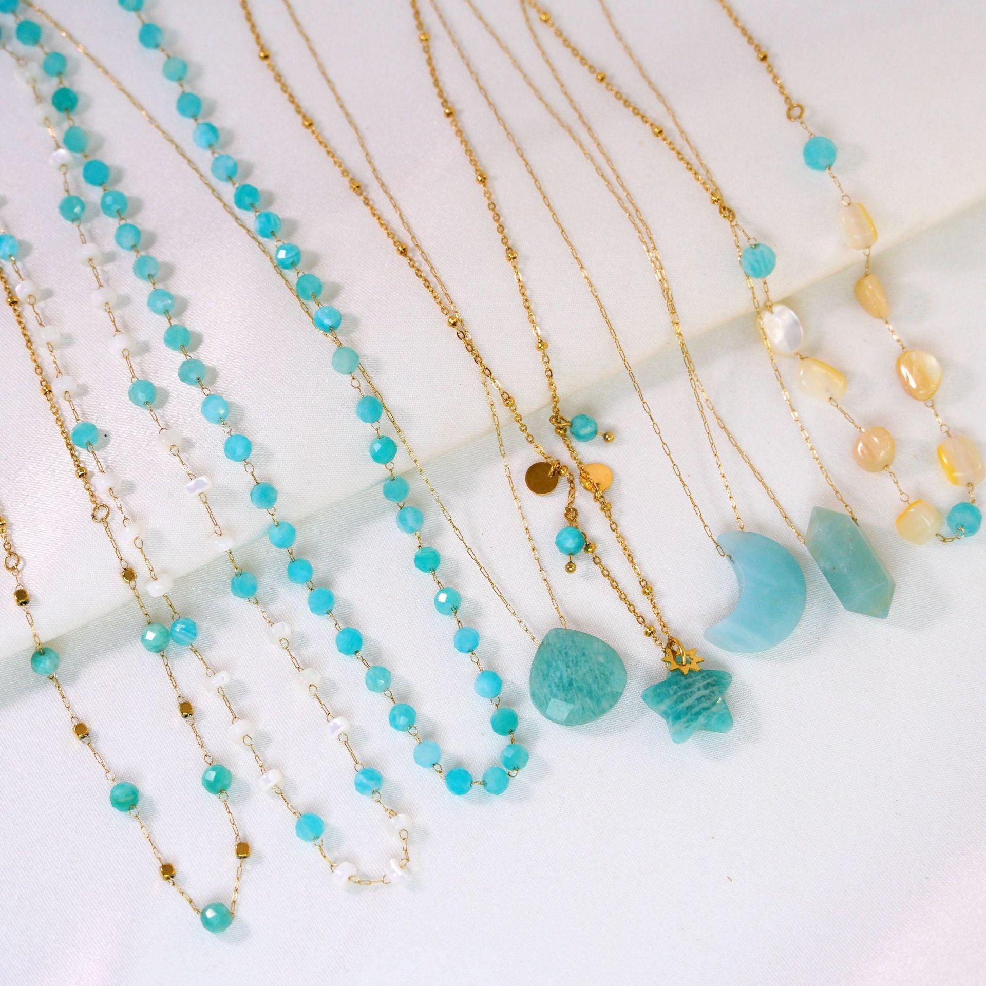 Wholesale Light Luxury Blue Tianhe Stone 14K Gold Plated Titanium Steel Necklace,  Fashion Jewelry Accessory Gift
