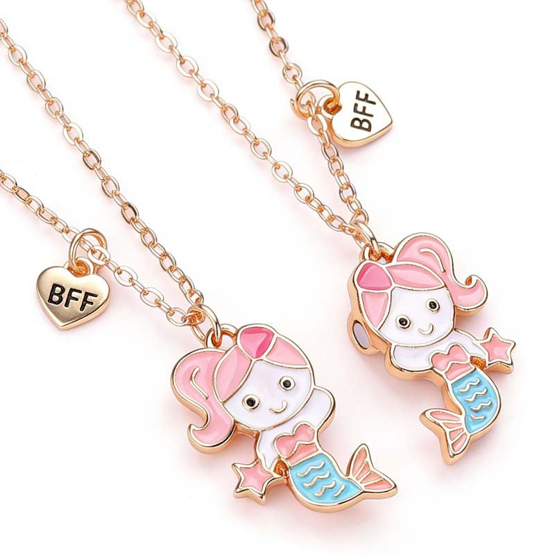 Wholesale Cartoon Heart BFF Magnetic Pendant Necklace For Women Stylish Gold Tone Zinc Alloy Boutique Resale Jewelry Accessory
