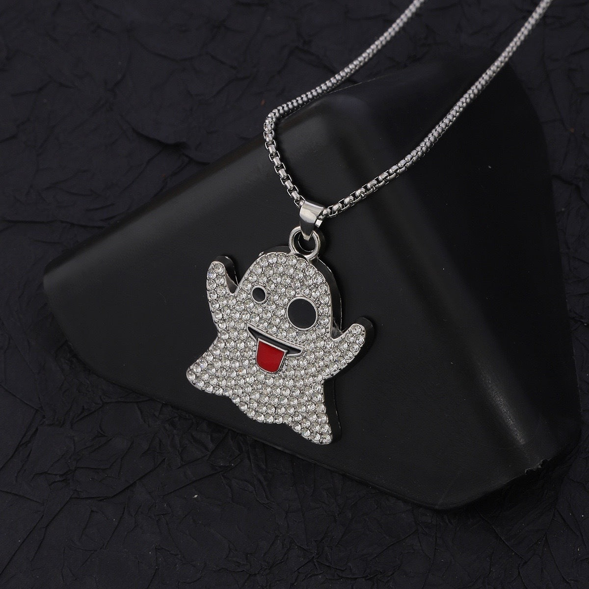 Wholesale Cartoon Expression Pendant Necklace Trendy Hip Hop Jewelry Accessory for Women