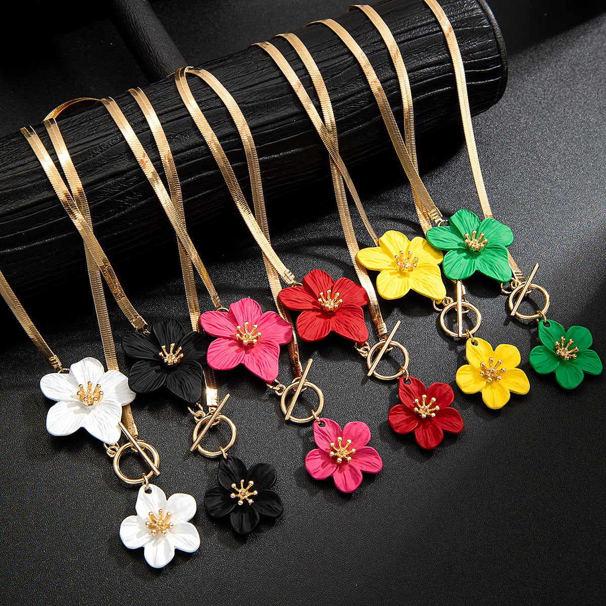 Wholesale three-dimensional flower  OT buckle alloy chain clavicle chain necklace