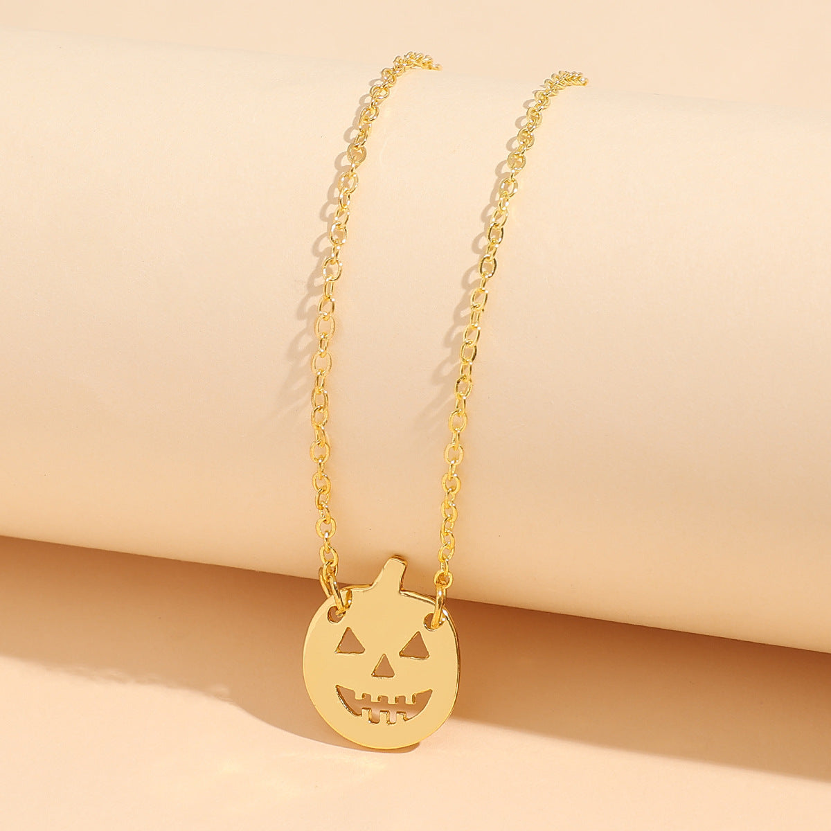 Wholesale AliExpress foreign trade jewelry  small pumpkin smiley face clavicle chain holiday creative ghost fashion pendant