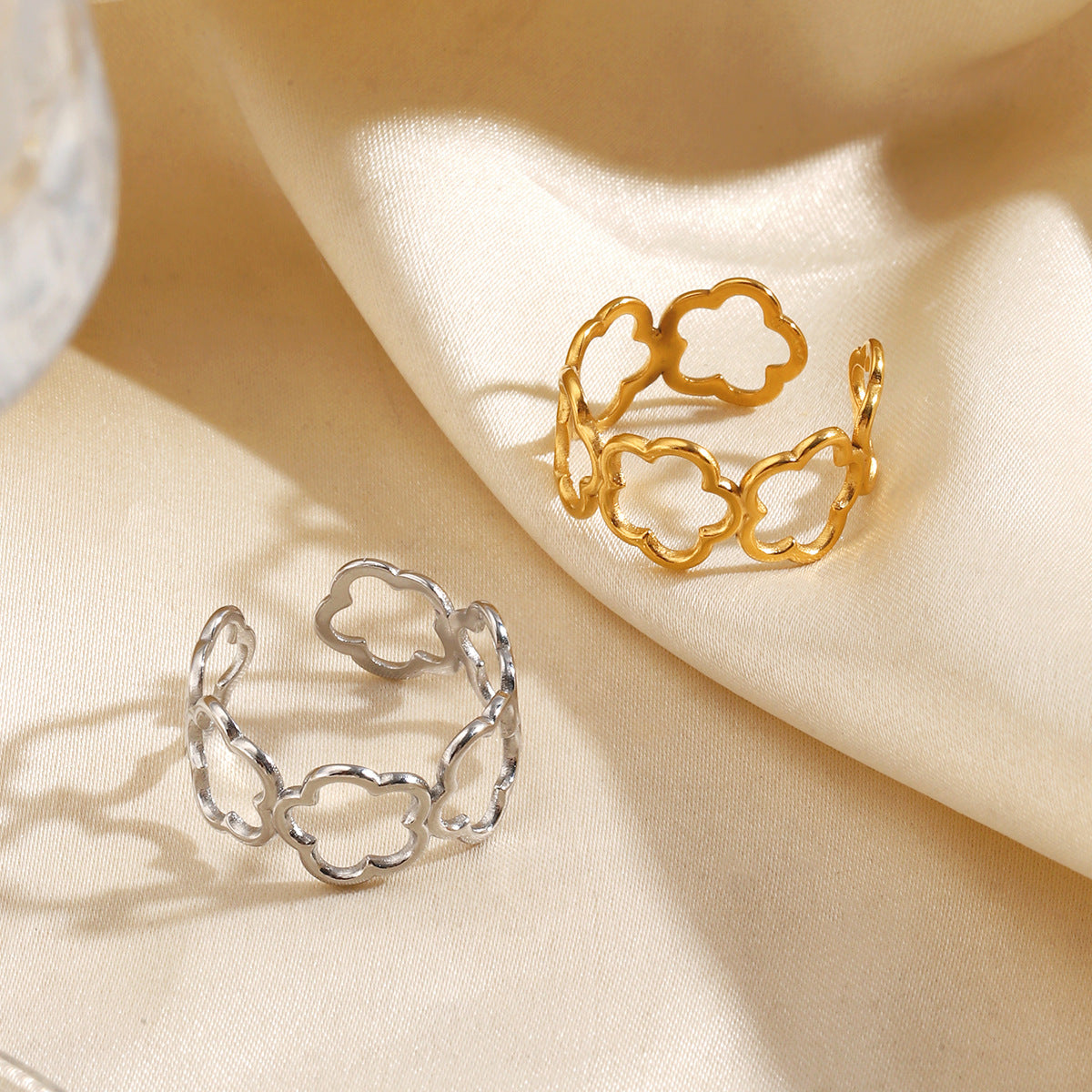 Wholesale Stainless Steel Five-Leaf Flower Open Ring Fashion Jewelry Boutique Resale