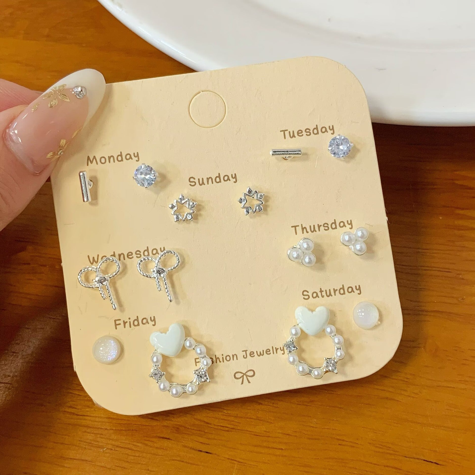 Wholesale Exquisite and Compact Mini Earring Set Silver Needle Earrings Simple Small Earrings