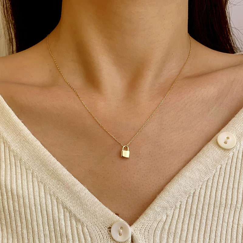 Wholesale s925 silver light luxury clavicle chain necklace