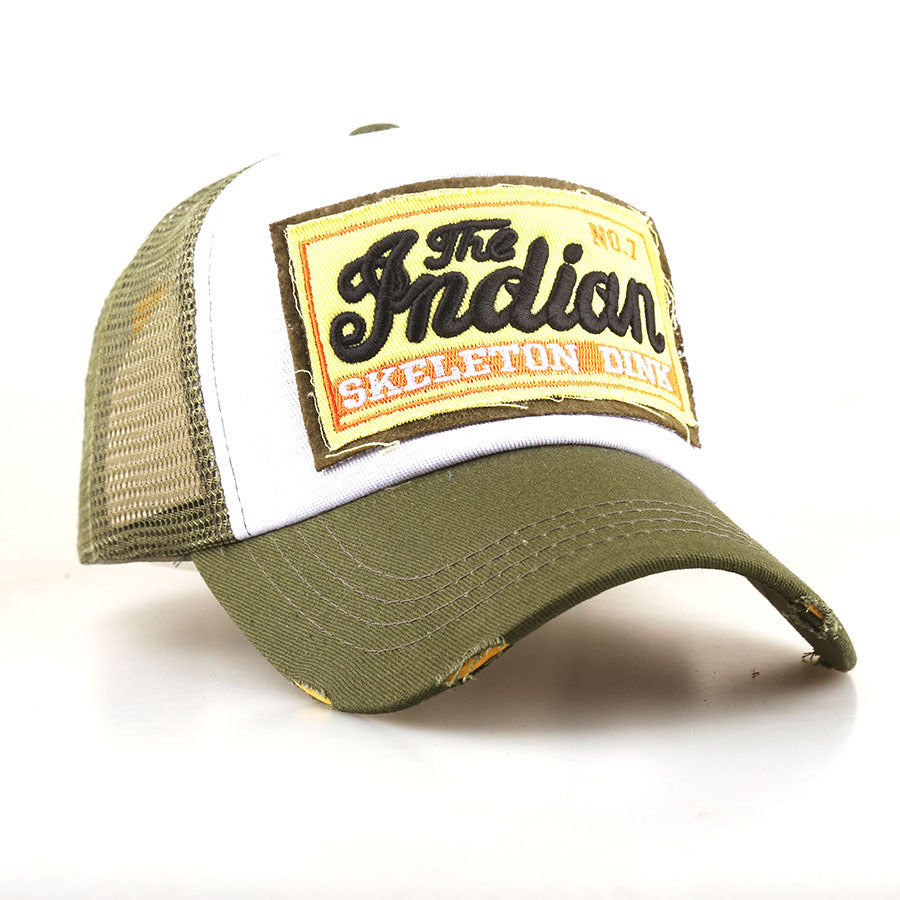 Wholesale Fashionable letter embroidered baseball cap