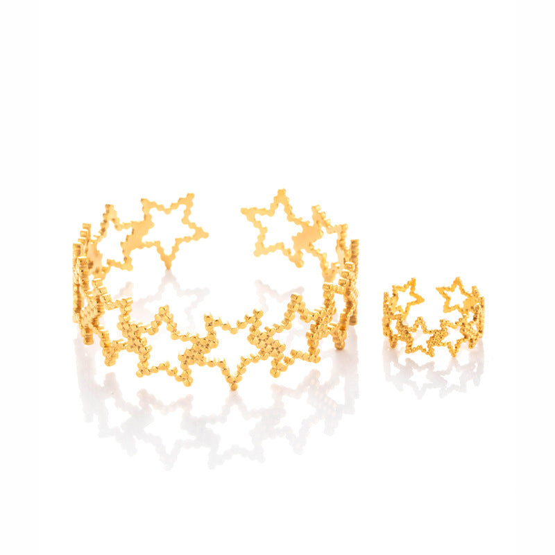 Wholesale Versatile stainless steel open adjustable hollow five-pointed star bracelet