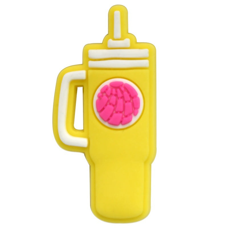 Wholesale  Random 100pcs Love-themed Water Bottle PVC Soft Rubber Shoe Buckle Decoration