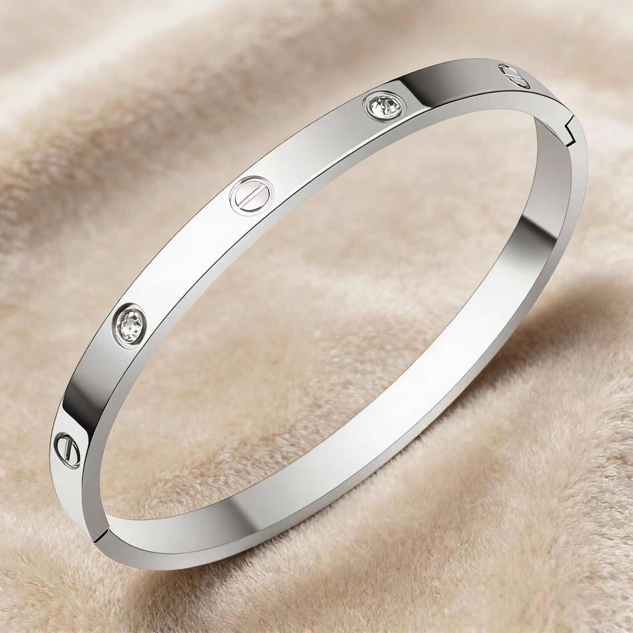 Wholesale Titanium Steel Open Bracelet with Diamond Pattern for Everyday Wear Jewelry Accessory